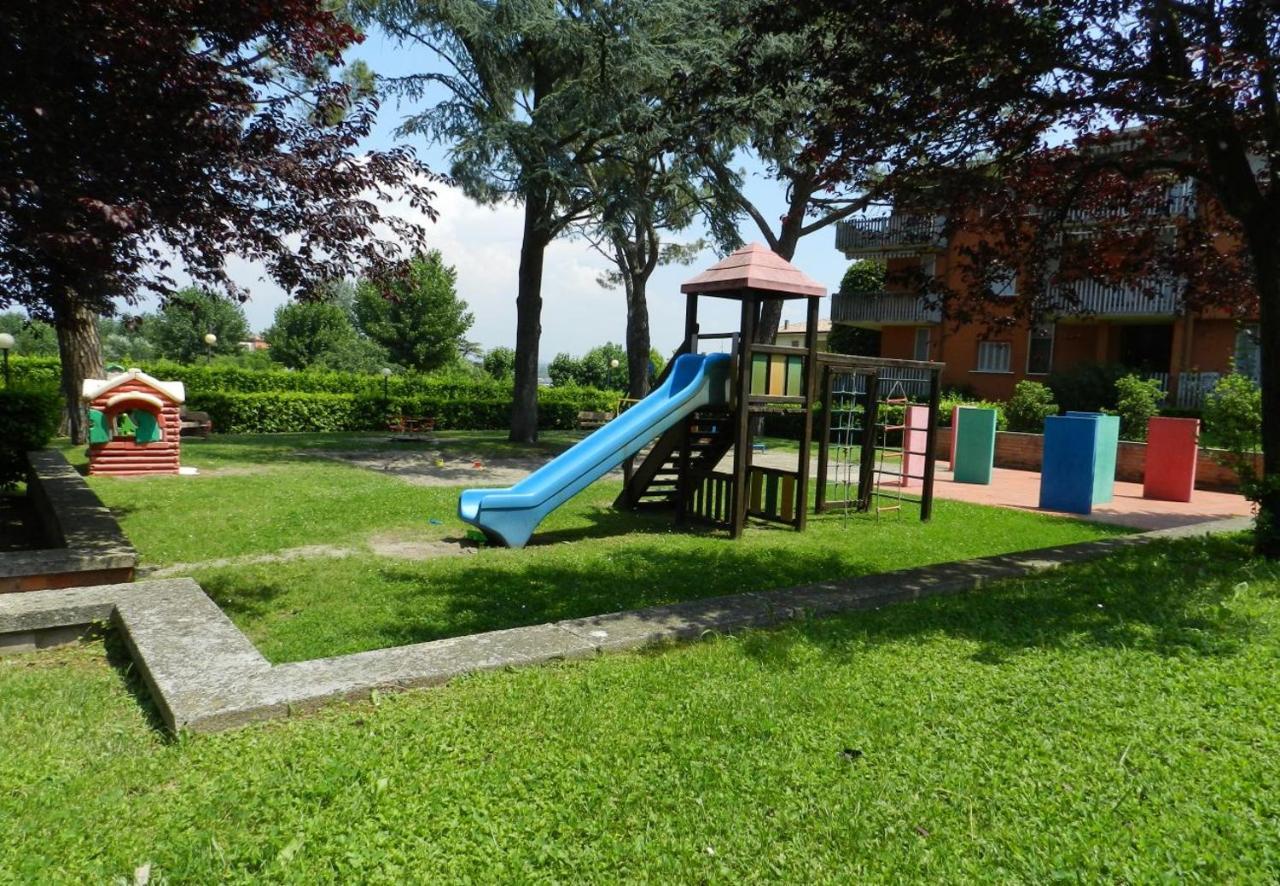 Апартаменты Al Girasole Пескьера-дель-Гарда Экстерьер фото